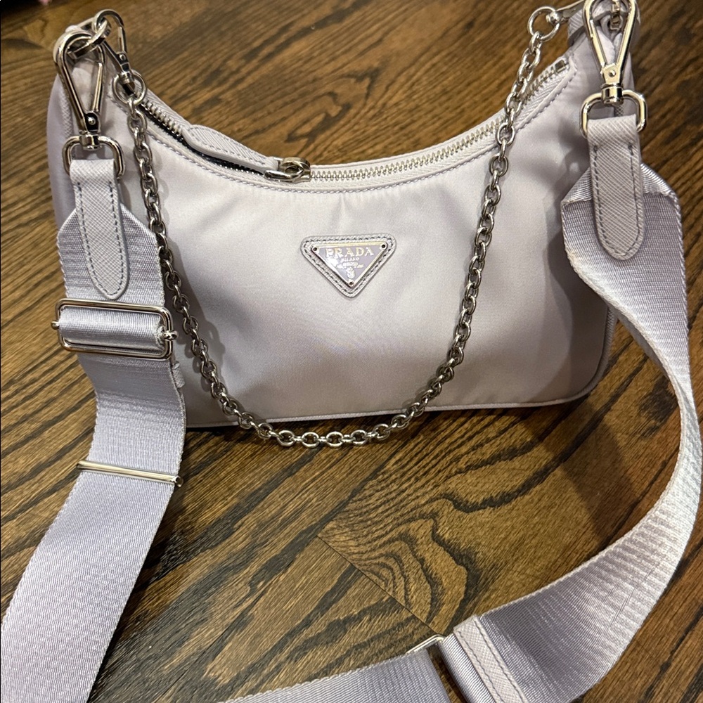 Prada Lavender 2005 Re-EditionShoulder Bag with Chain Accent and punch. - Picture 3 of 6